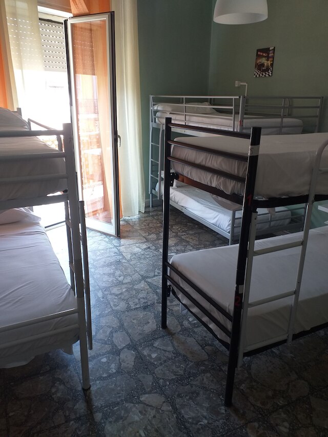 ホステル アレクサンダー