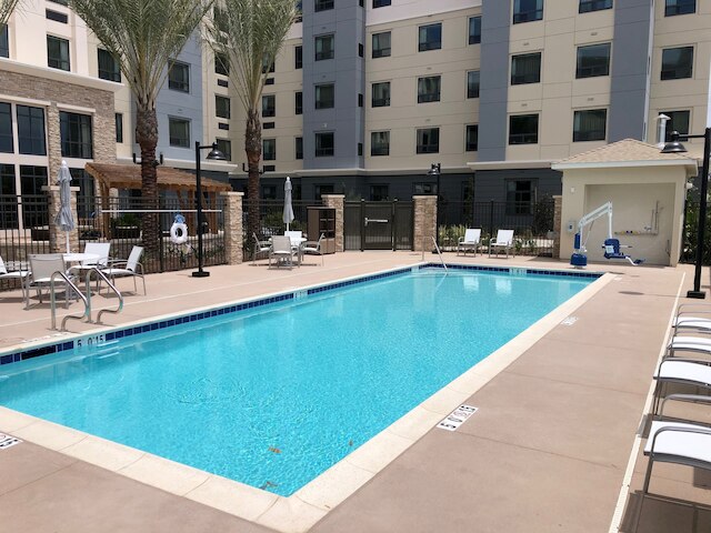 ステイブリッジ スイーツ アーバイン-ジョン ウェイン エアポート by IHG