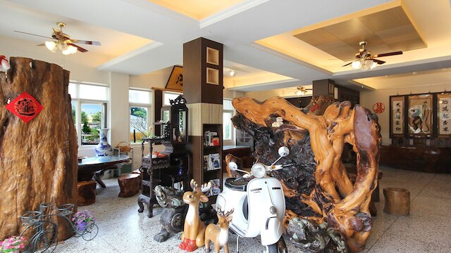 ルカン アート ガーデン イン