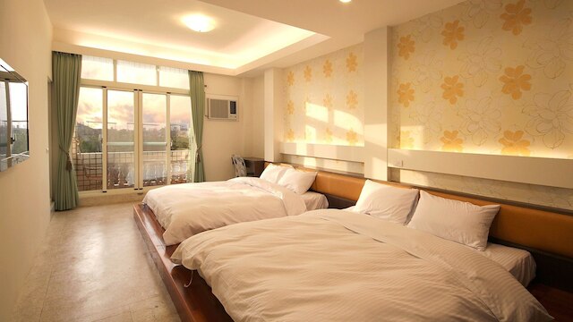 ルカン アート ガーデン イン