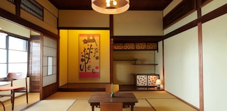 RYOKAN PLUM