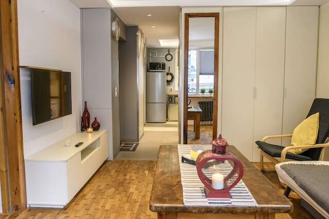 チミエルナ ウッド ラックス