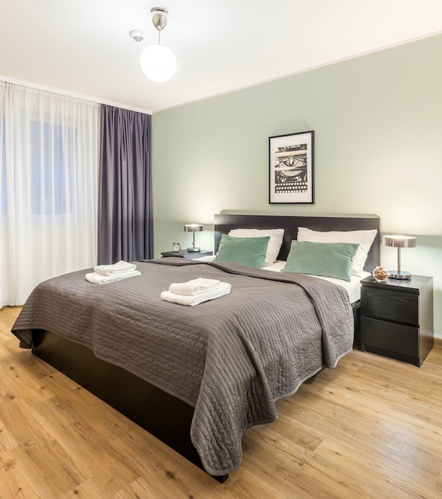 イミーズ アパートメンツ ロリー