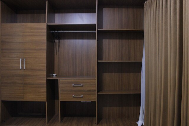 シンプリー ホーミー、ベッドルーム 1 室、ゲートウェイ パスツール アパートメント、イクジット トール近く