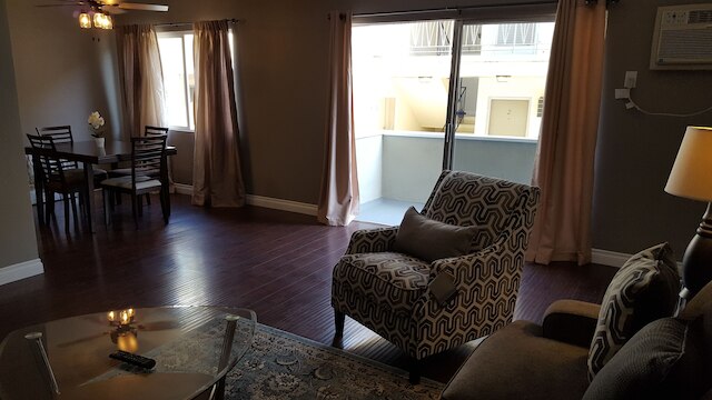 フリー リノベーテッド、メルローズアベニューまで 1 分