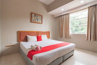 レッドドアーズ ニア インスチチュート テクノロジ バンドン 2