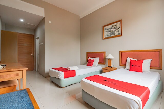 レッドドアーズ ニア インスチチュート テクノロジ バンドン 2