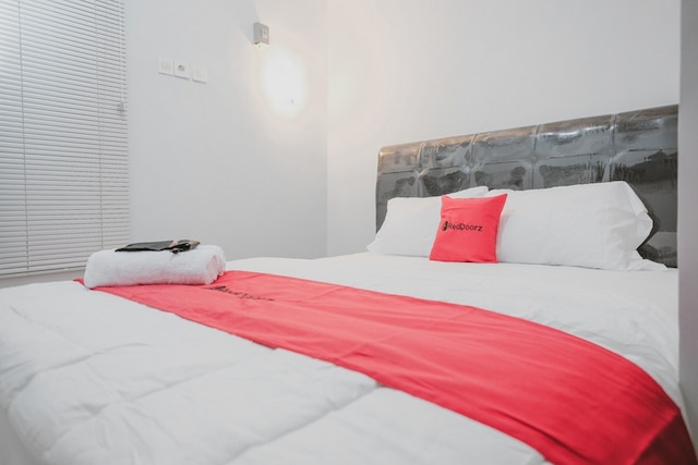 レッドドアーズ シャリア ニア シロアム ホスピタル ケボン ジェルク