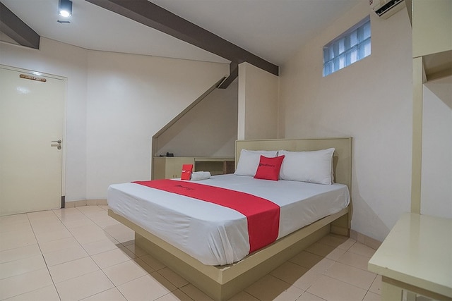 レッドドアーズ プラス ニア ミュージアム ジオロジ バンドン