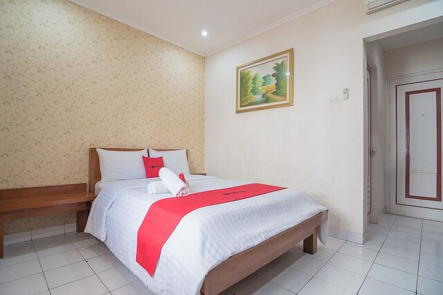 レッドドアーズ ニア セトラサリ モール 2