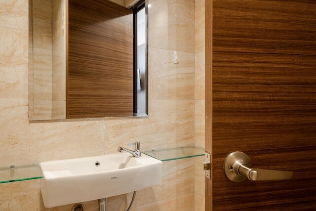 レッドドアーズ プラス ニア リッポー モール ケマン 2