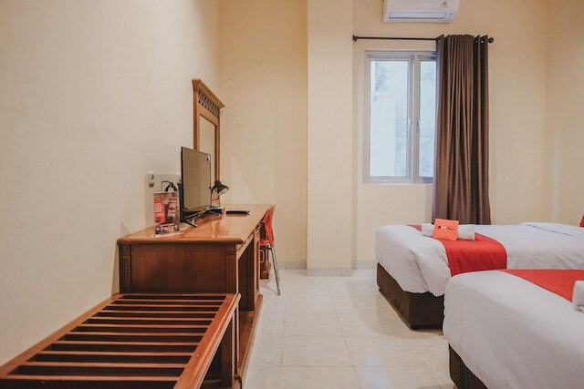 レッドドアーズ プラス ニア プラザ ブロック M