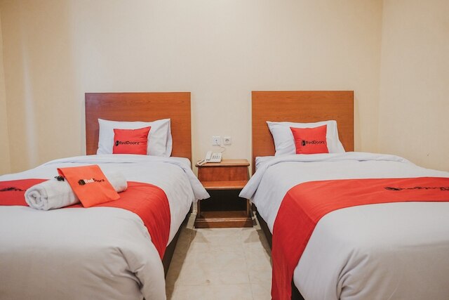 レッドドアーズ プラス ニア プラザ ブロック M