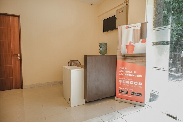 レッドドアーズ プラス ニア プラザ ブロック M