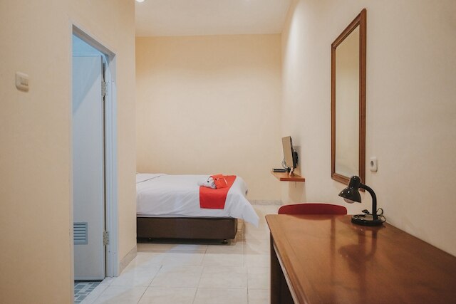 レッドドアーズ プラス ニア プラザ ブロック M