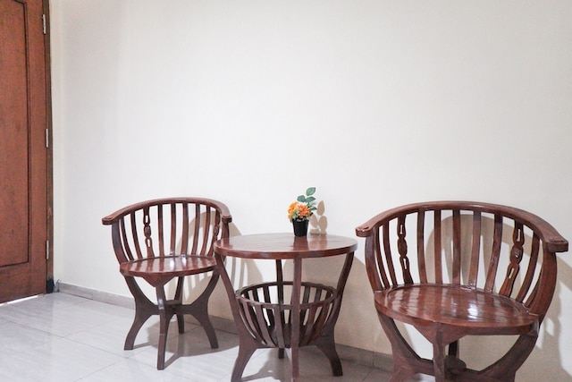 レッドドアーズ シャリア ニア エグクッT トル マデヨプロ