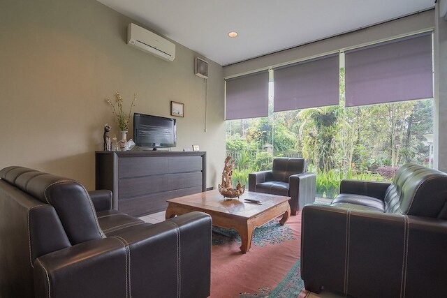 レッドドアーズ プラス UPI セティアブディ 2