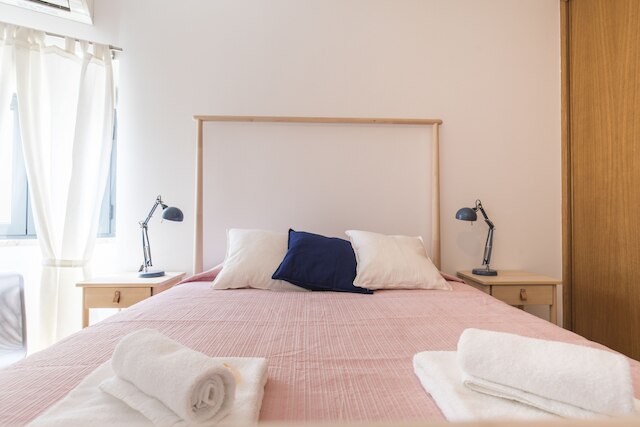 コージー アパートメンツ イン エステファニア