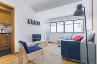 コージー アパートメンツ イン エステファニア