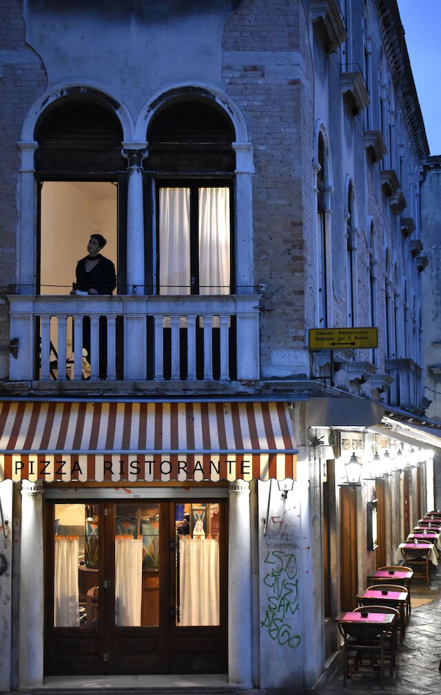 ベニスラグジュアリー