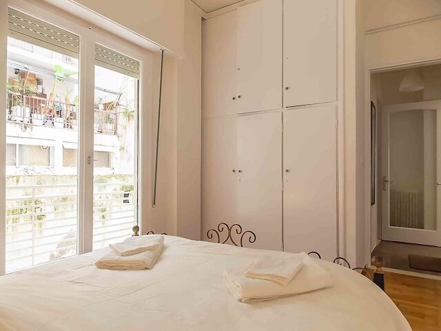 デルベニオンアテネ コージー アパートメント