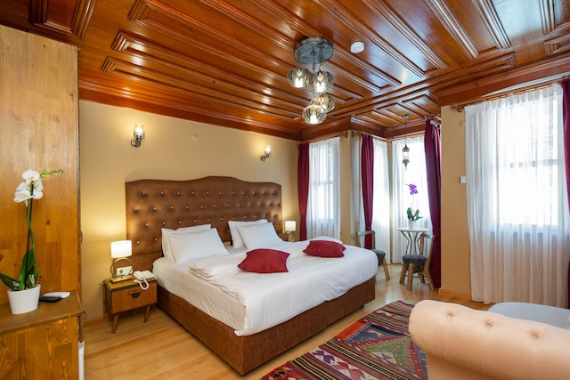 ワンダー ウッド ホテル