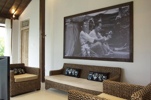 ドゥグル ヒドゥン