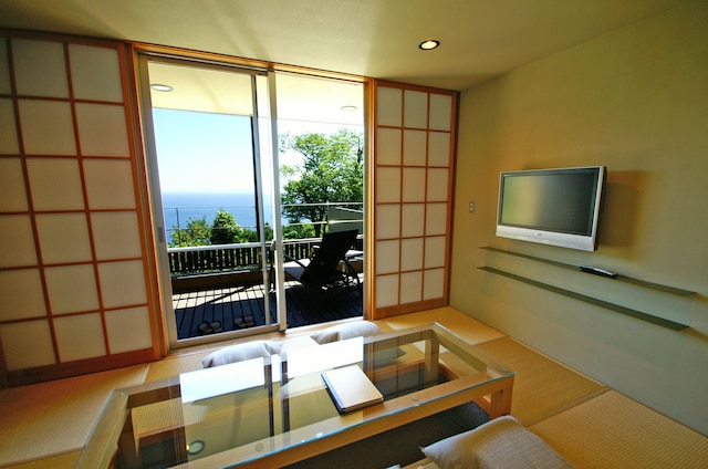 源泉と離れのお宿 月