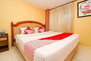 スーパー OYO ナオミ ヘリテージ