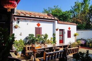 シー ルー シュー ジャイ (石路書斎)