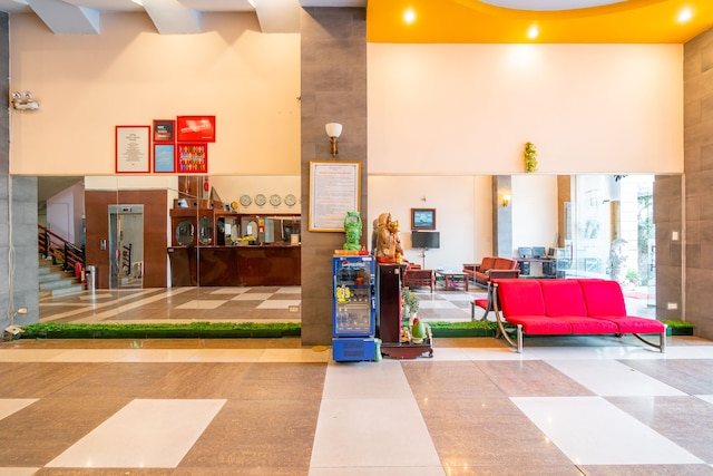 スーパーOYO 266ゴールデンゲート