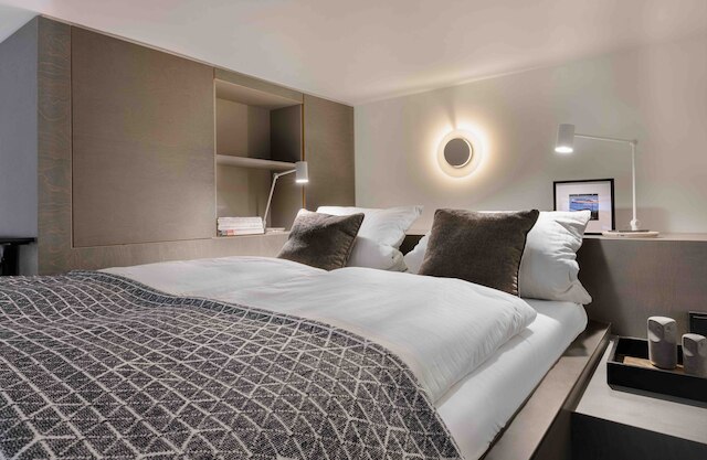 オーバーデック スタジオ アパートメント ハウス