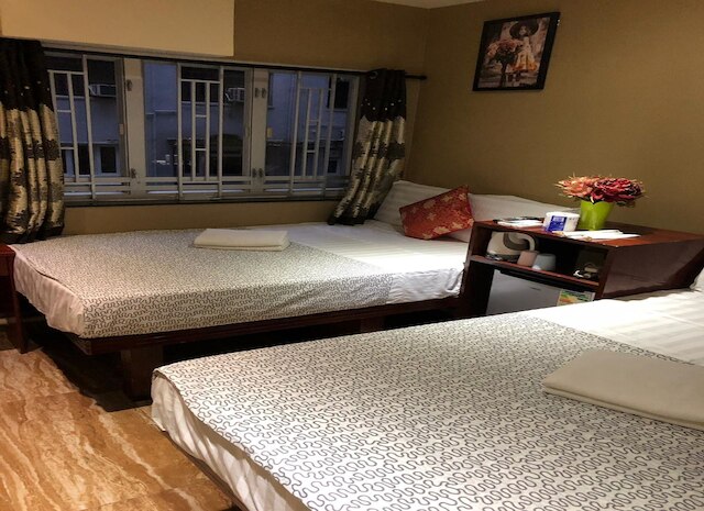 リッチ ホステル (富裕賓館)