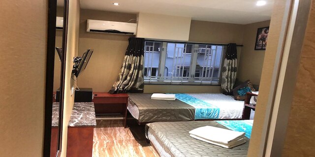 リッチ ホステル (富裕賓館)