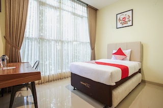 OYO 1241 エイリニ ファミリー ホームステイ