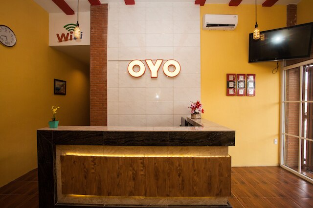 OYO 1052 セントーサ ジャヤ ゲスト ハウス シャリア