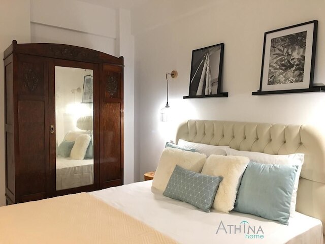 アティナ アパートメンツ