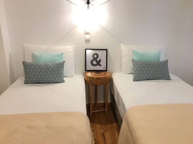 アティナ アパートメンツ