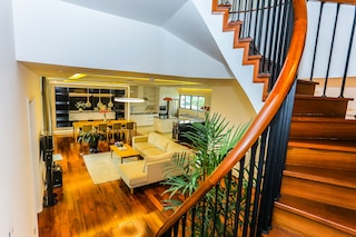 フィカス スイート アパートメント