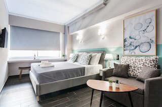 アテニアン ダウンタウン スタジオズ バイ リビン ウルバン