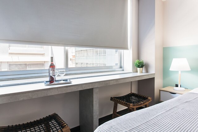 アテニアン ダウンタウン スタジオズ バイ リビン ウルバン