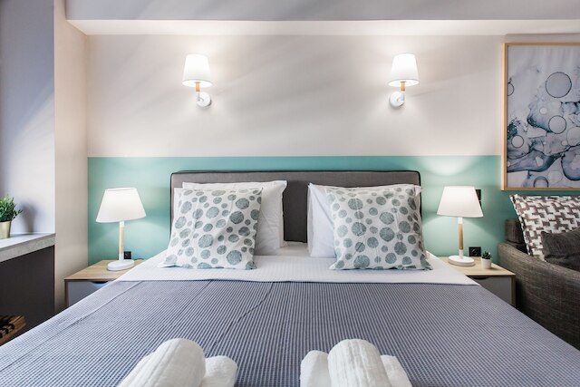 アテニアン ダウンタウン スタジオズ バイ リビン ウルバン