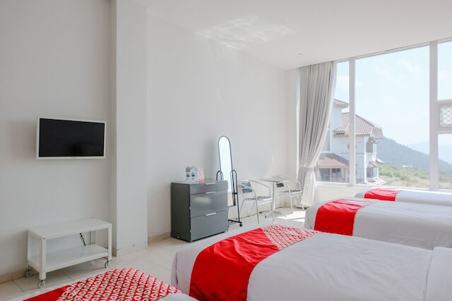 ホテル O バトゥ ニア ジャティム パーク フォーマリー ヴィラ ブキット パンダーマン レジデンス