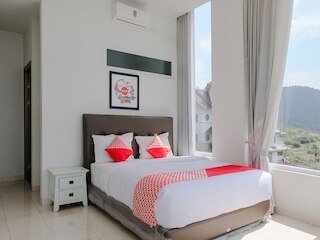 ホテル O バトゥ ニア ジャティム パーク フォーマリー ヴィラ ブキット パンダーマン レジデンス