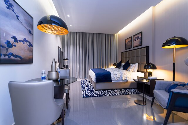 マジェスティン