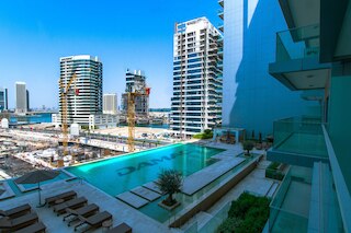 マジェスティン