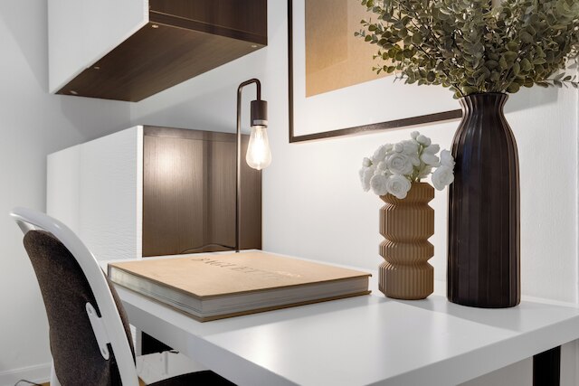 リヴ シタル - アベニュー