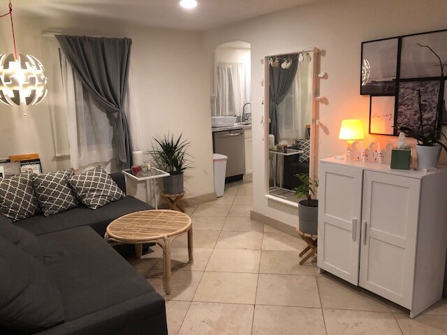 キュート ハウジング、カリフォルニア州グレンデール