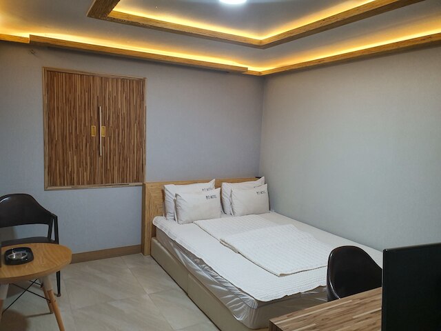 クイーンズ モーテル ジンジュ