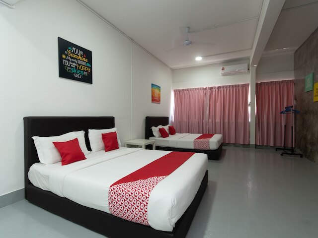 OYO 43993 マドスイート